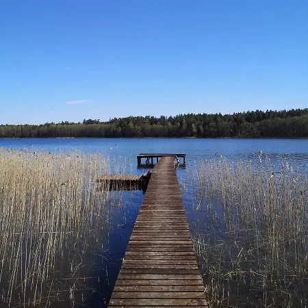 Siedlisko Przystanek Szczescie 公寓 *