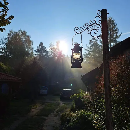 Siedlisko Przystanek Szczescie 公寓 Piasutno