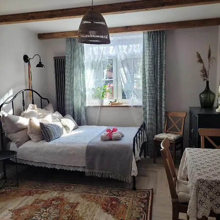 Siedlisko Przystanek Szczescie Piasutno