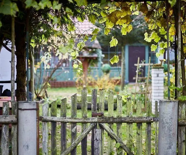 Siedlisko Przystanek Szczescie Piasutno