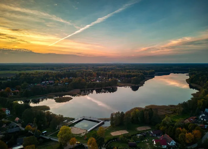 Siedlisko Przystanek Szczescie Apartman Piasutno