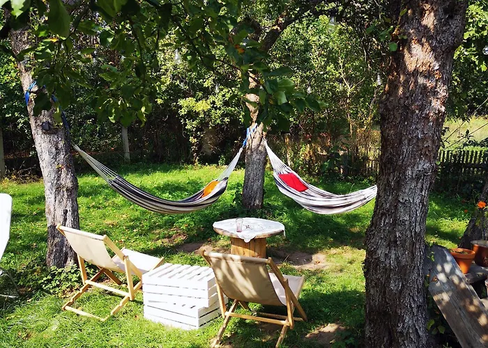 Siedlisko Przystanek Szczescie * Piasutno